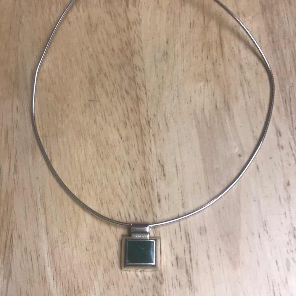 Malachite short necklace